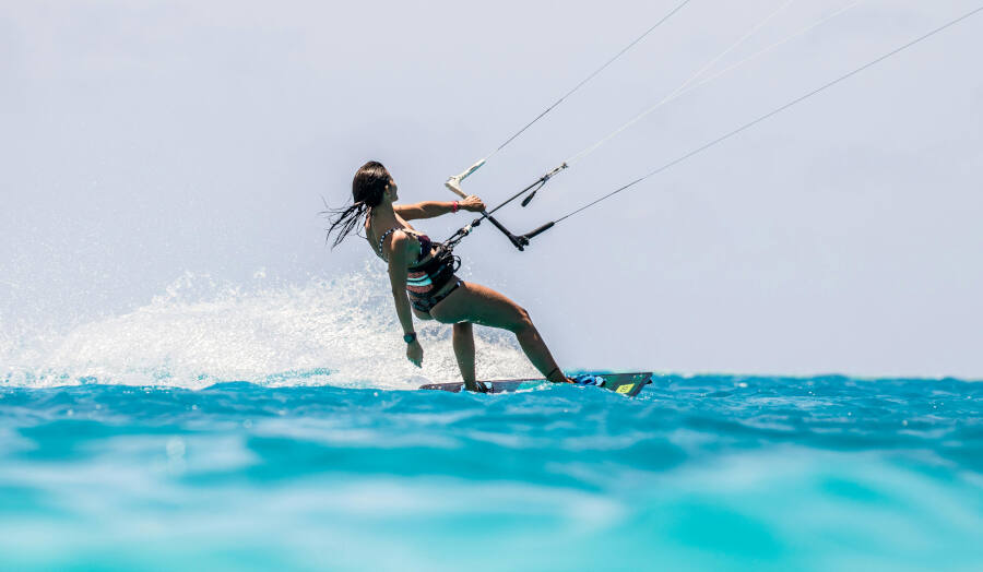 Cómo afecta el deporte en verano a la audición